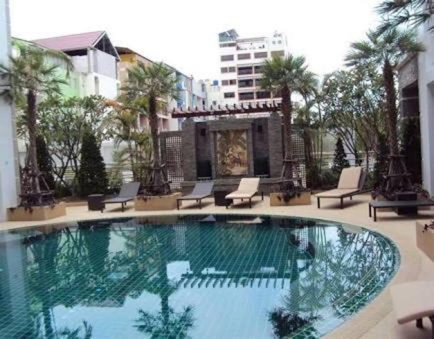 Recently Renovated Pool View Apartment In Modern Complex Patong Exteriör bild