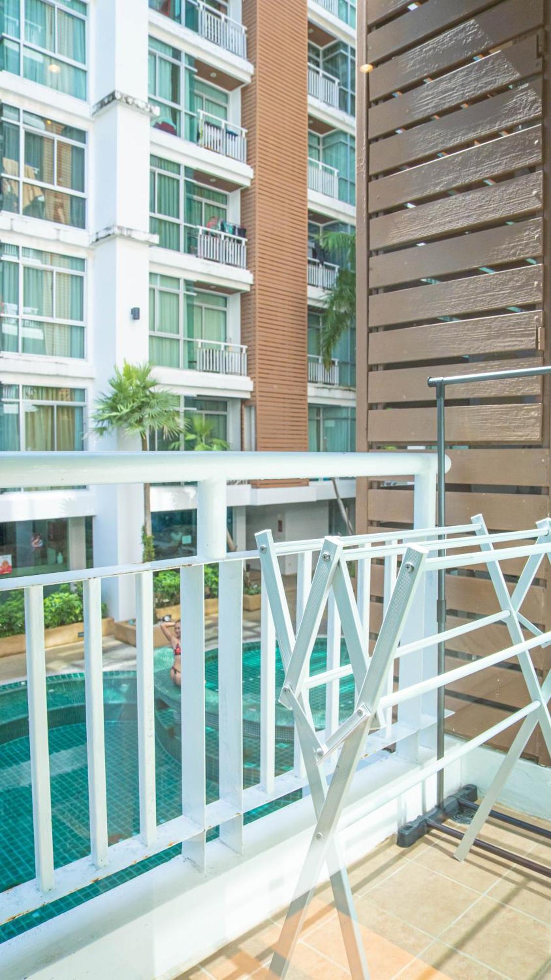 Recently Renovated Pool View Apartment In Modern Complex Patong Exteriör bild